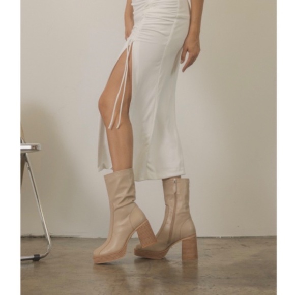 Few left ! Alexandra Platform Ankle Boots - Warm Taupe - Picture 9 of 9